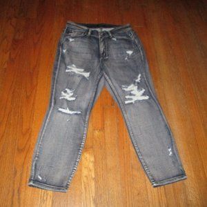 JUDY BLUE Boyfriend Fit Distressed Jeans
